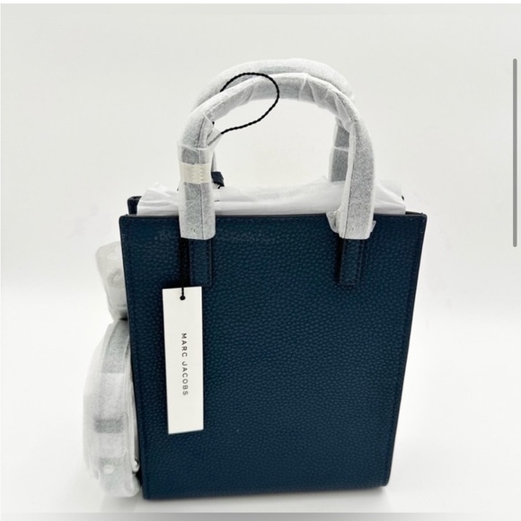 Marc Jacobs Looney Toon Collab!! Rare piece 💝 mini!! NWT Limited Edition - Picture 3 of 7